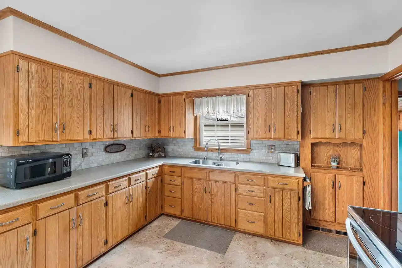 43rd image of 3316 Waldo Boulevard Boulevard, Manitowoc, WI 54220 | MLS# 1972653
