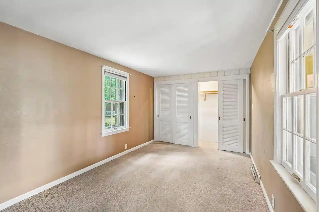 5th image of N31W22210 Green Road Road, Pewaukee, WI 53072 | MLS# 2028564