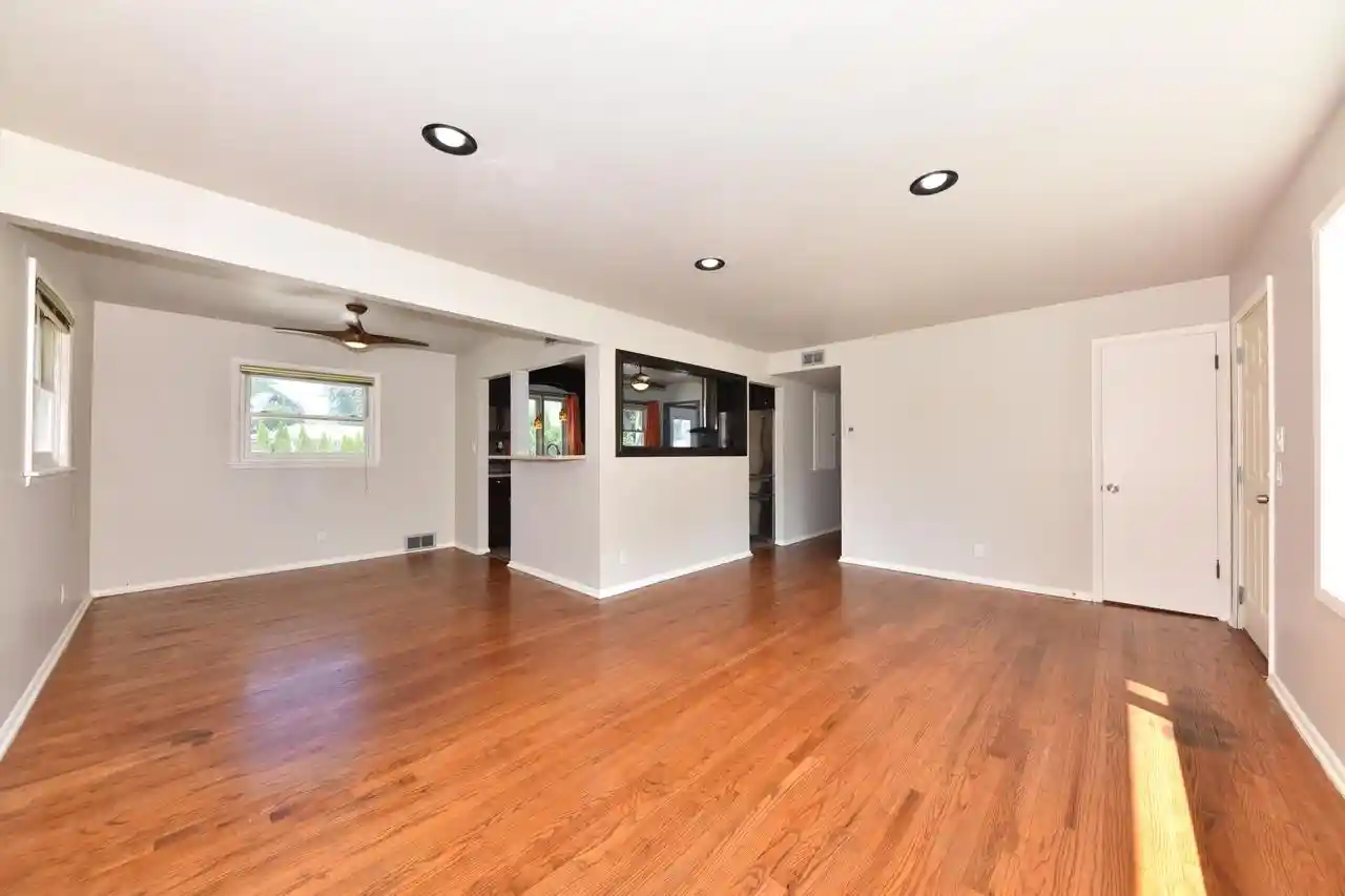 4th image of 8935 N Navajo Road Road, Bayside, WI 53217 | MLS# 1972662