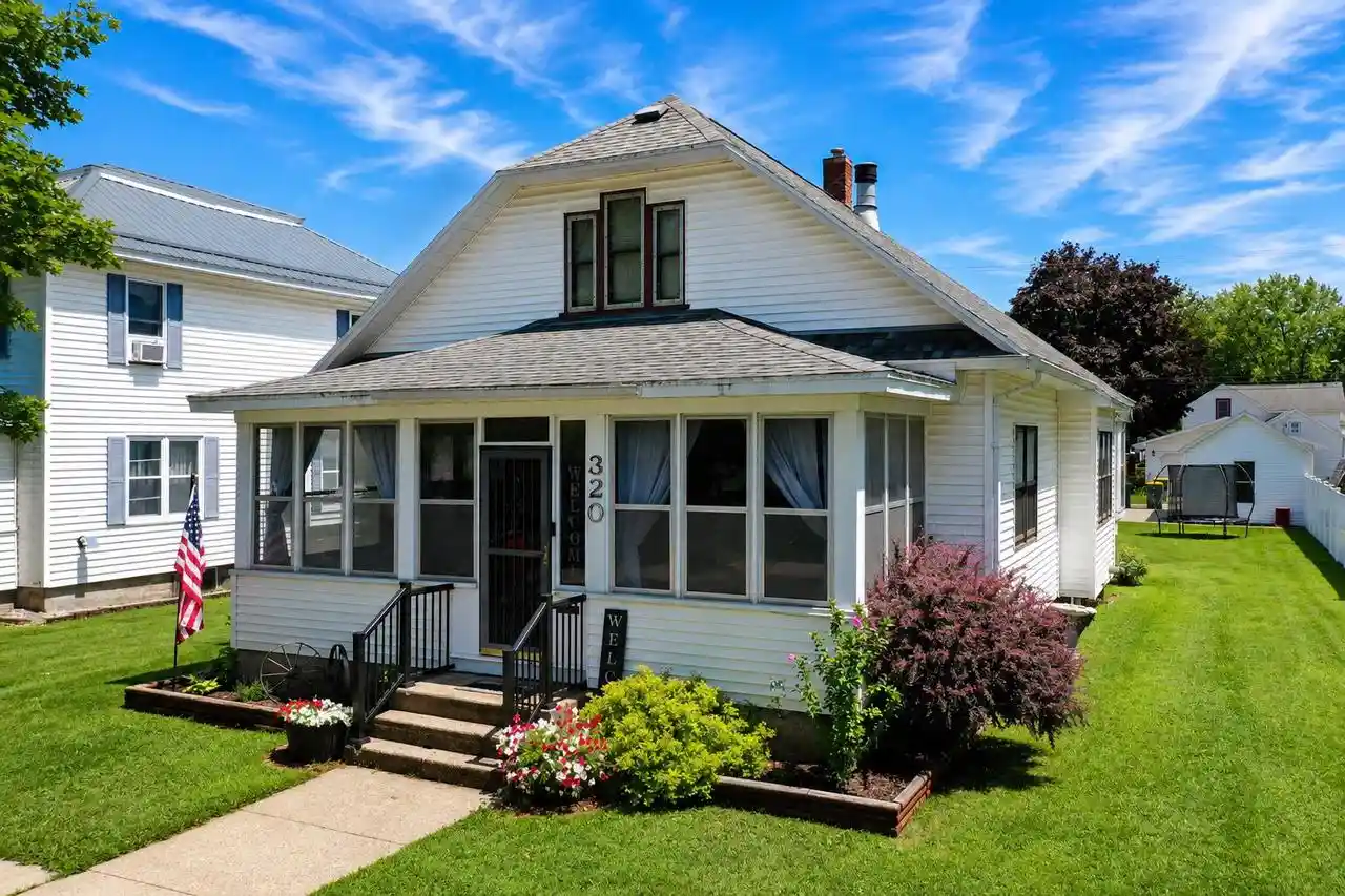 1st image of 320 N Wacouta Avenue Avenue, Prairie Du Chien, WI 53821 | MLS# 1972660