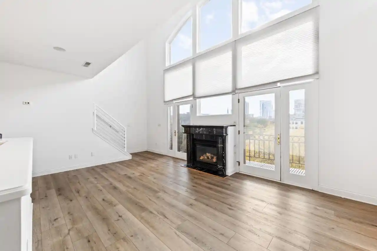 5th image of 1515 N Van Buren St St, Milwaukee, WI 53202