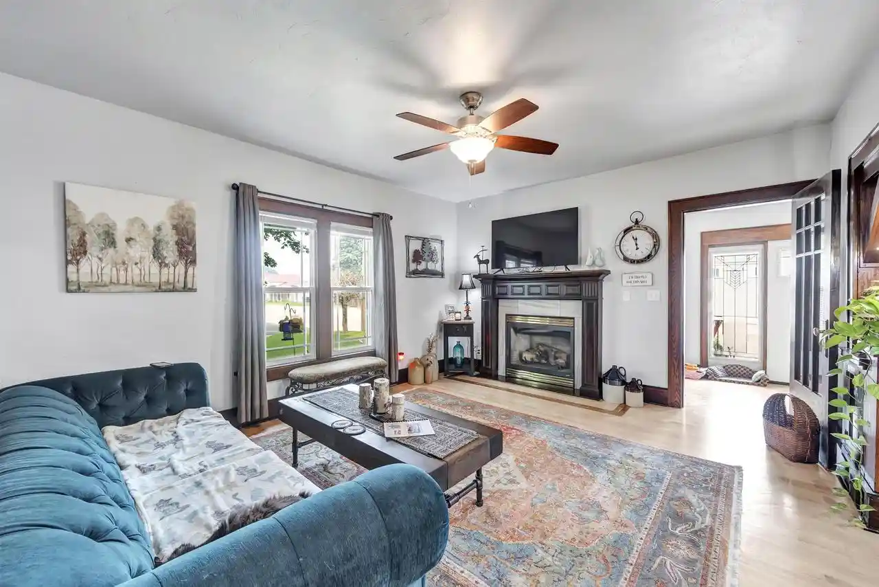 4th image of 109 E Wisconsin Street Street, Weyauwega, WI 54983 | MLS# 50329485