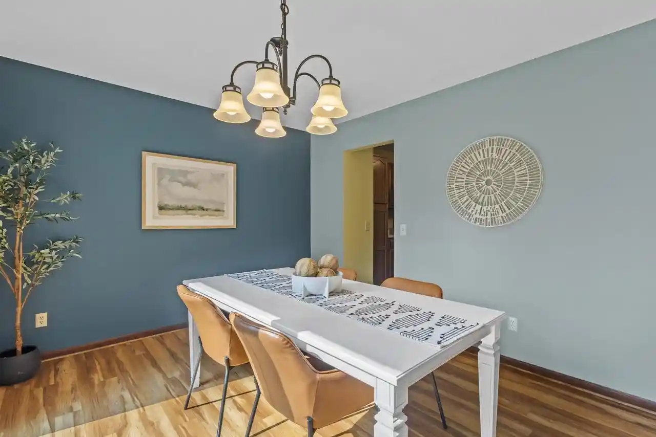 4th image of 225 Coach House Dr Dr, Madison, WI 53714 | MLS# 2028577
