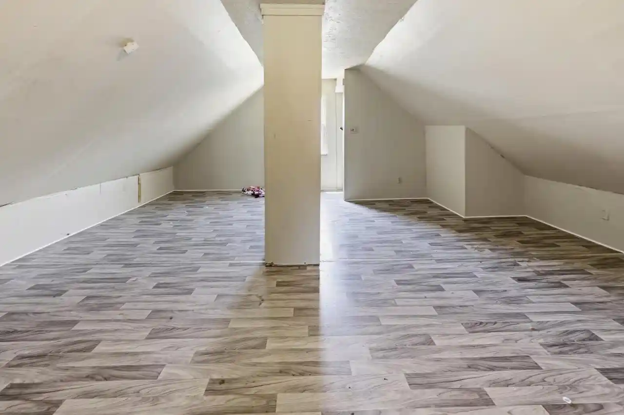 Photo 3 of Sale Pending at 625 W Burliegh Street Street, Milwaukee, WI 53206 | MLS# 1972681 | Listing updated on 2026-07-30