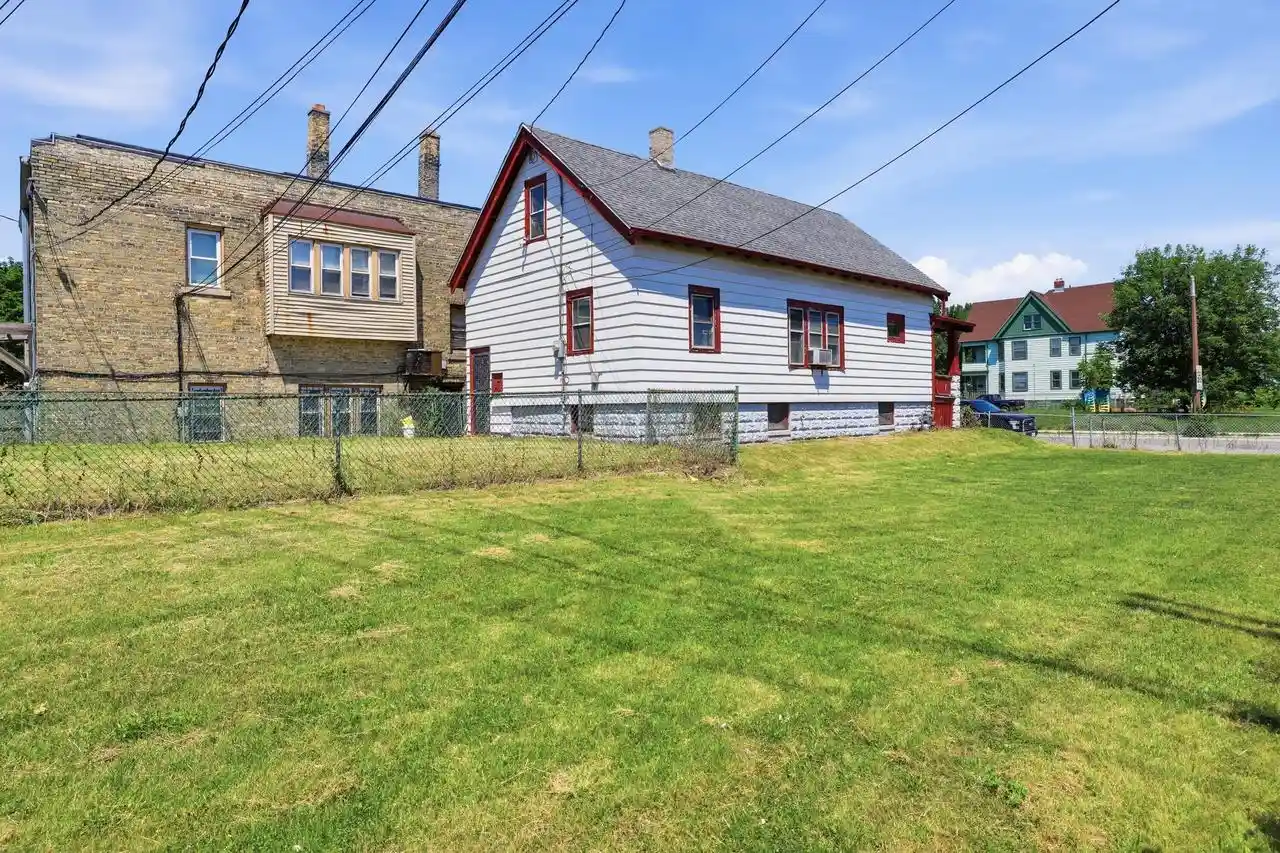Photo 4 of Sale Pending at 625 W Burliegh Street Street, Milwaukee, WI 53206 | MLS# 1972681 | Listing updated on 2026-07-30