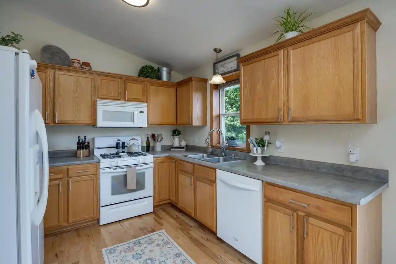 4th image of 416 Park View Road Road, Deerfield, WI 53531 | MLS# 2028586