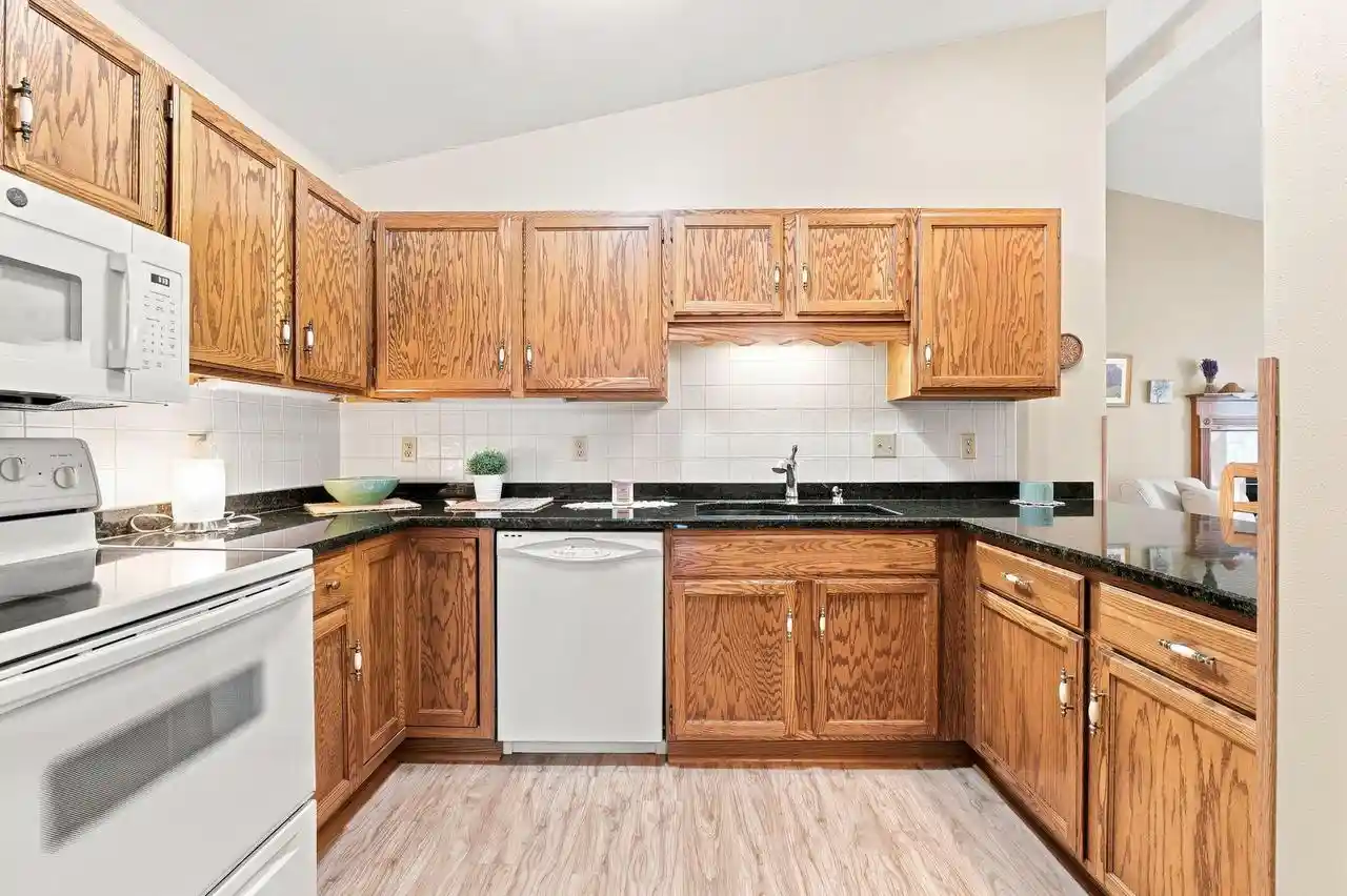 4th image of 820 Devonshire Lane Lane #C, West Bend, WI 53090 | MLS# 1972692