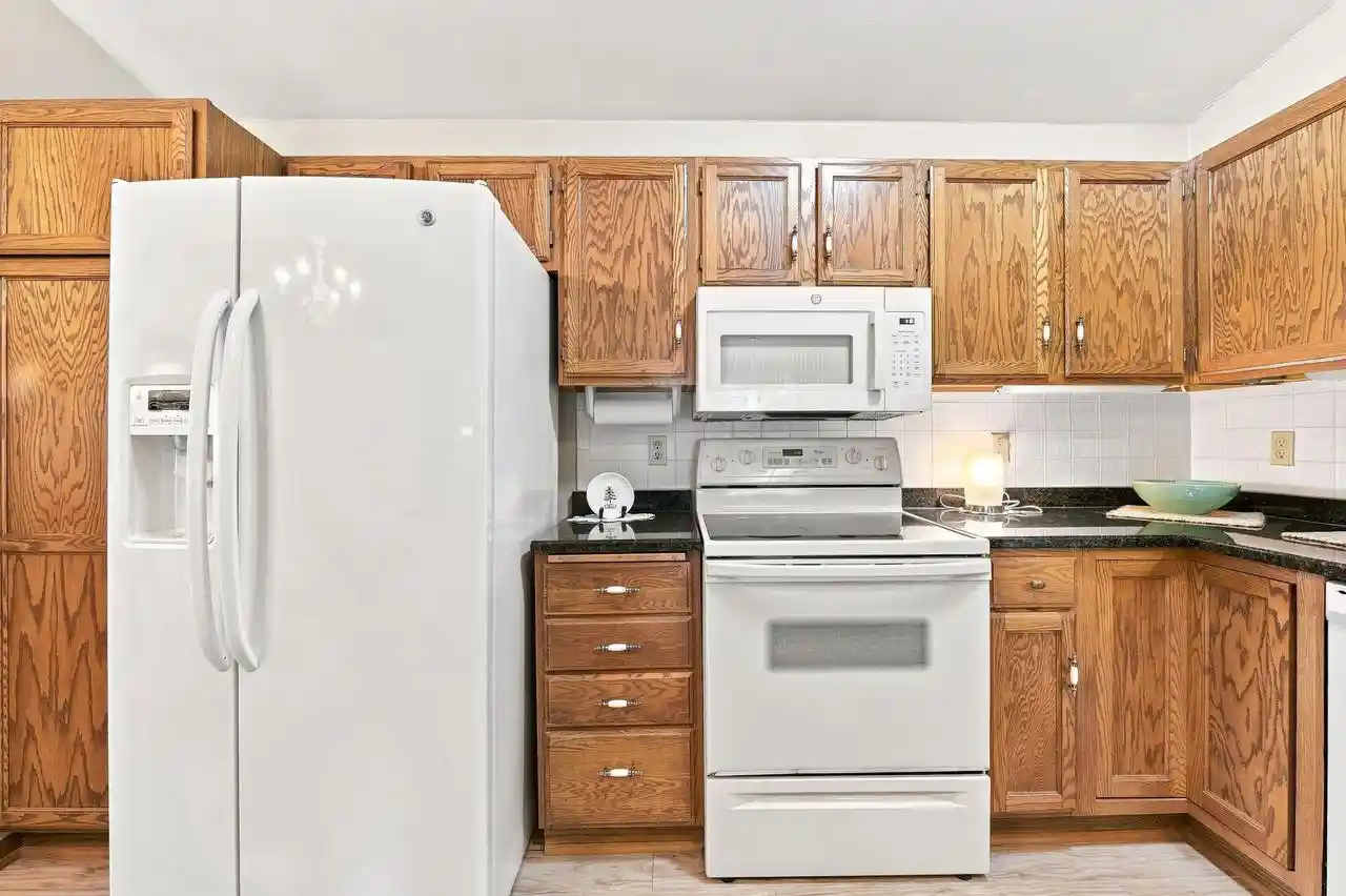 5th image of 820 Devonshire Lane Lane #C, West Bend, WI 53090 | MLS# 1972692