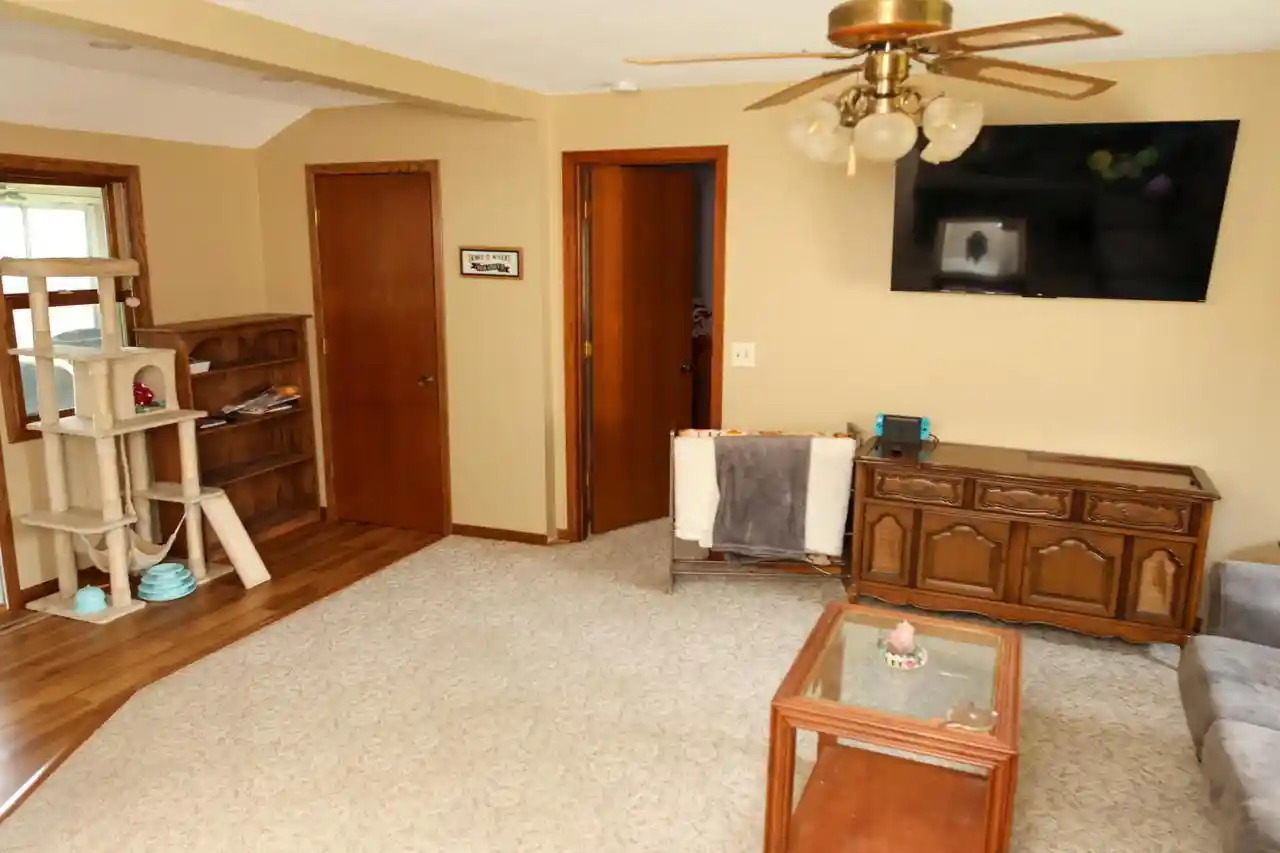 4th image of 13718 Burtness Dr Dr, Caledonia, MN 55921 | MLS# 1972697