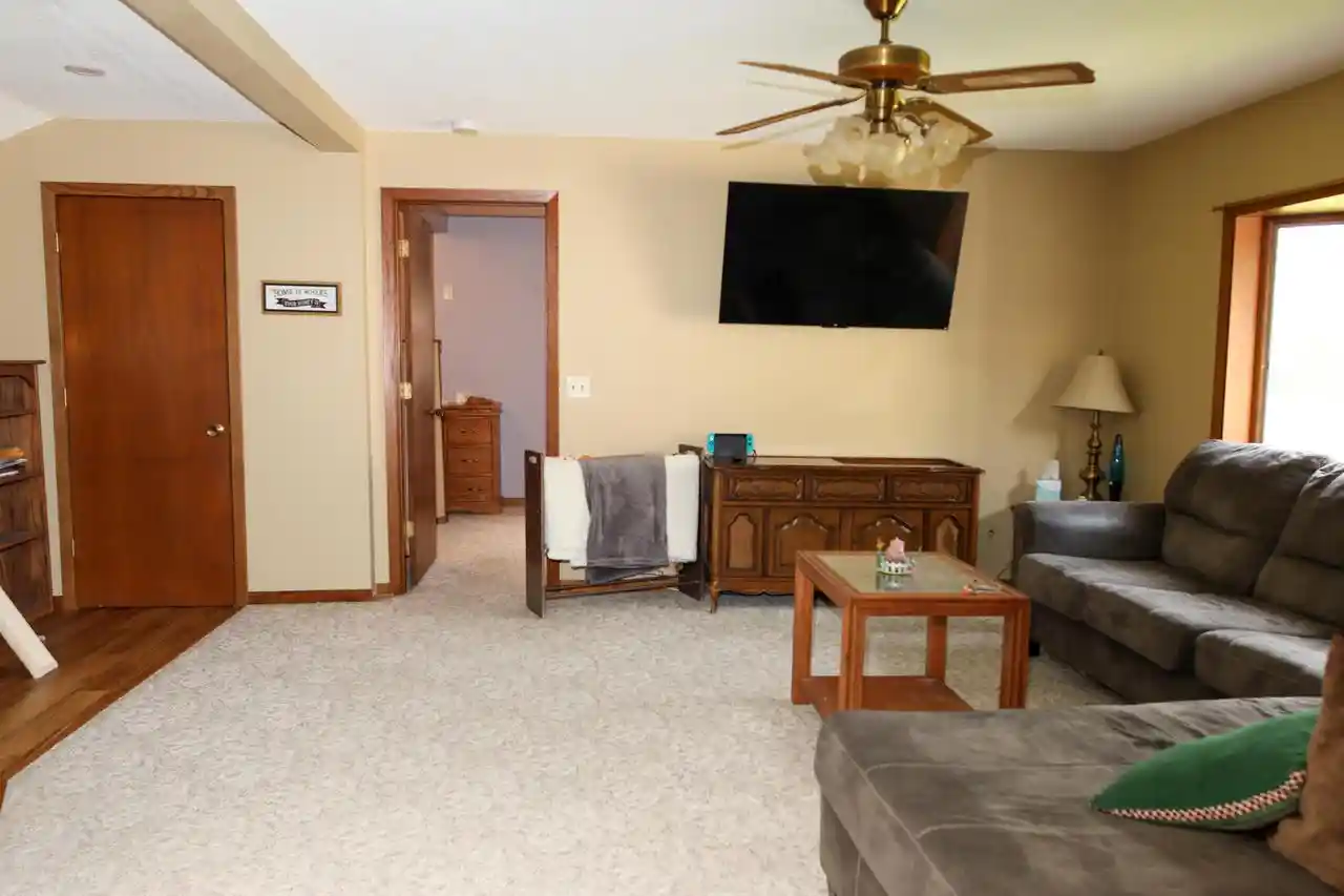 5th image of 13718 Burtness Dr Dr, Caledonia, MN 55921 | MLS# 1972697