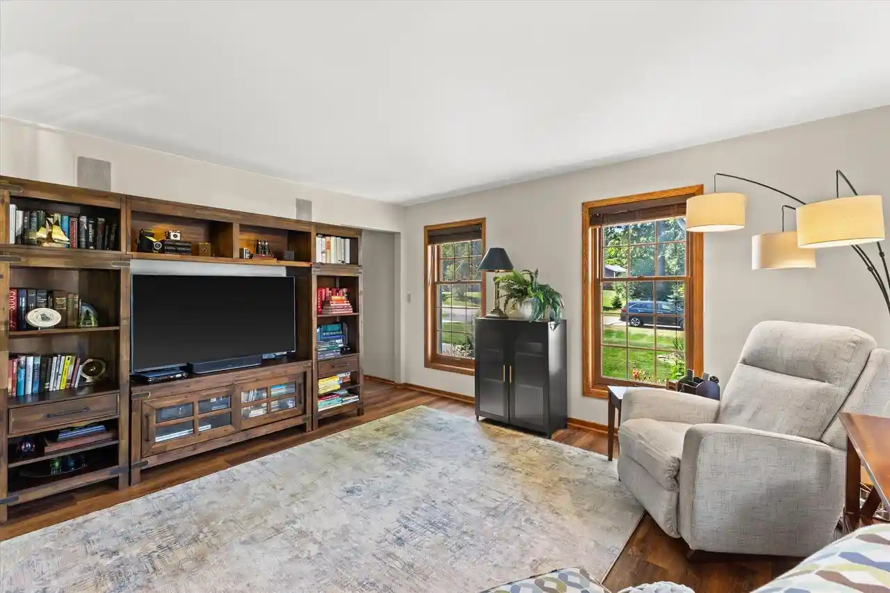 4th image of 5300 Clover Lane Lane, Caledonia, WI 53406 | MLS# 1972707