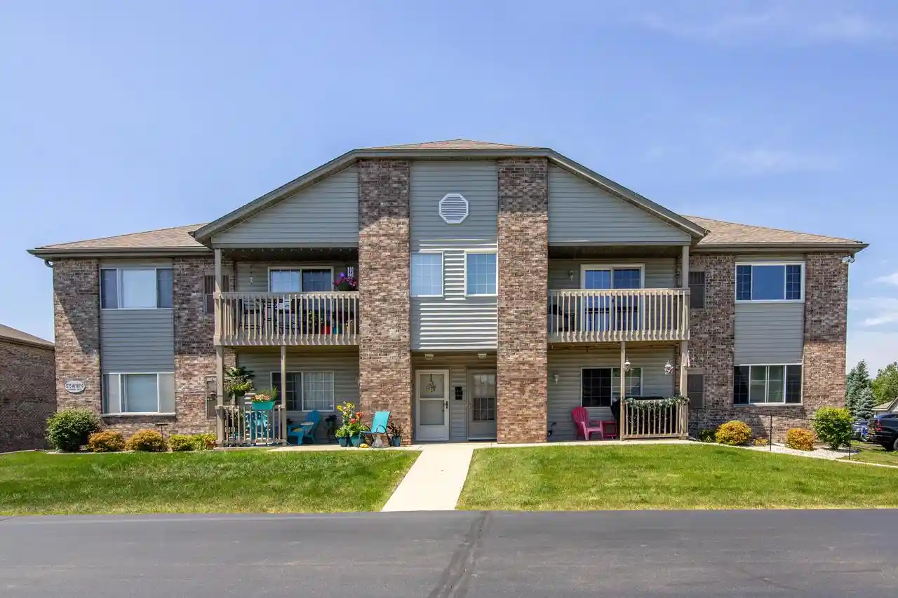 1st image of S75w16910 Gregory Dr Dr #6, Muskego, WI 53150 | MLS# 1972716