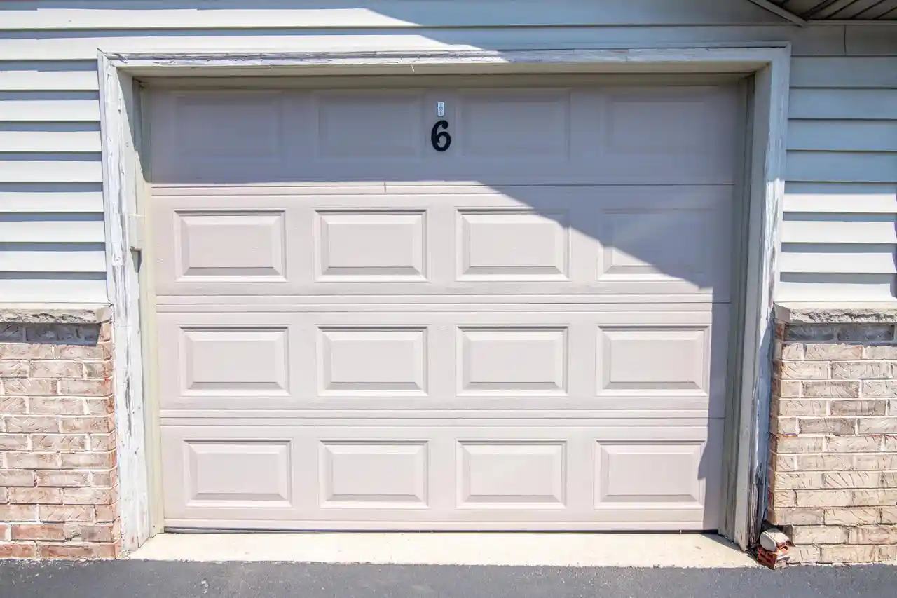 4th image of S75w16910 Gregory Dr Dr, Muskego, WI 53150