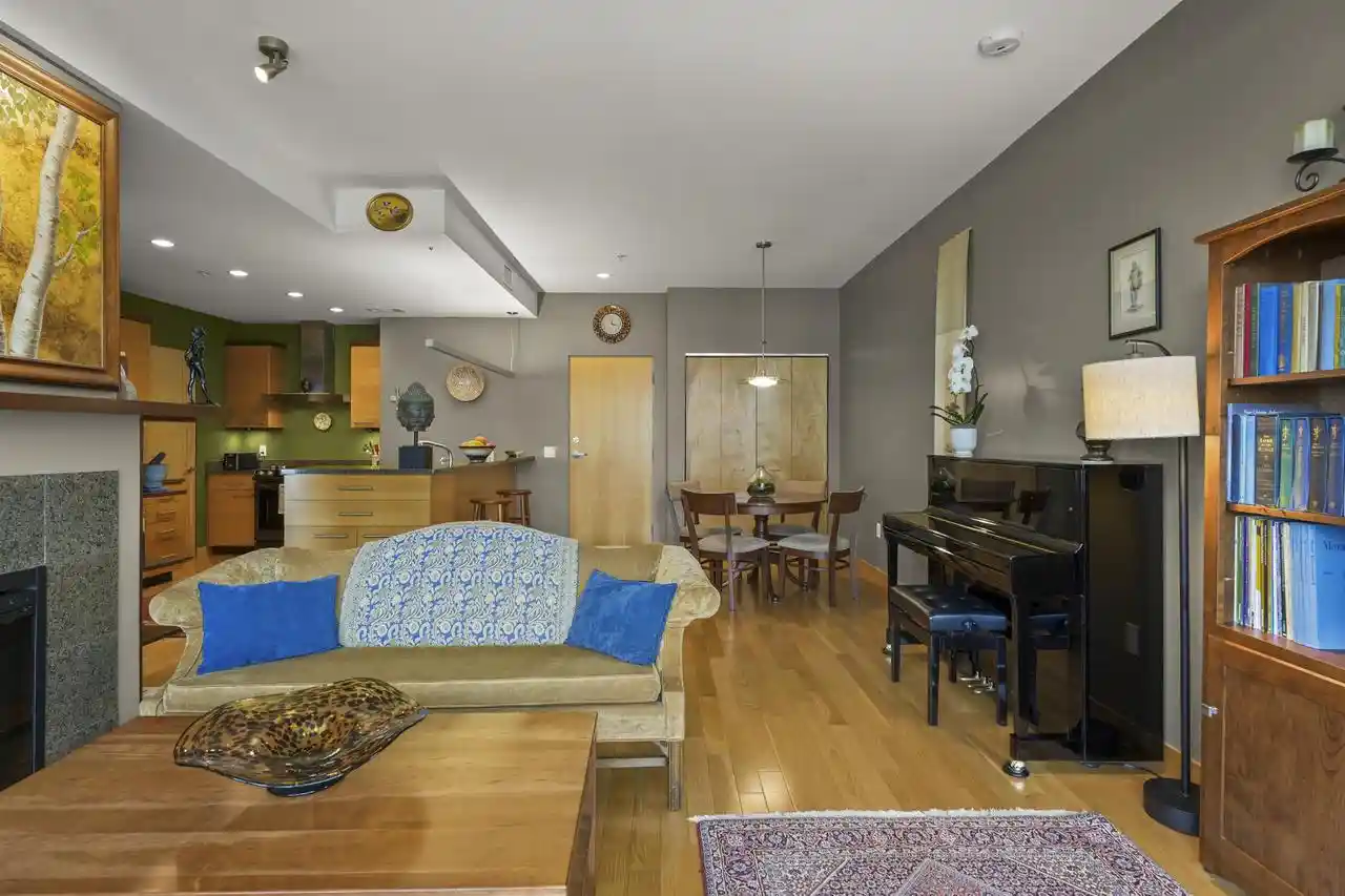 4th image of 309 W Washington Avenue Avenue #801, Madison, WI 53703 | MLS# 2028599