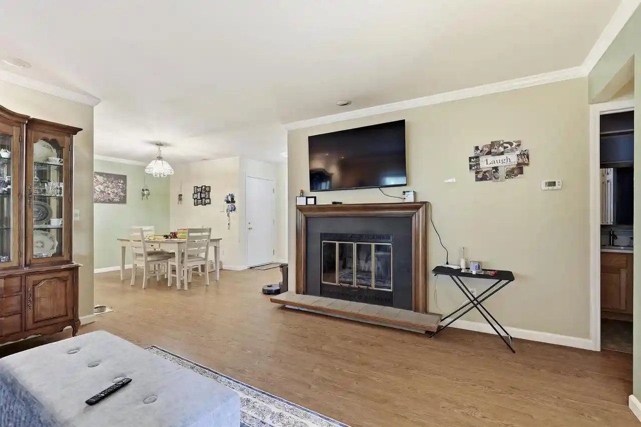 2nd image of 2366 Wisconsin Street Street, Oshkosh, WI 54901 | MLS# 50329526