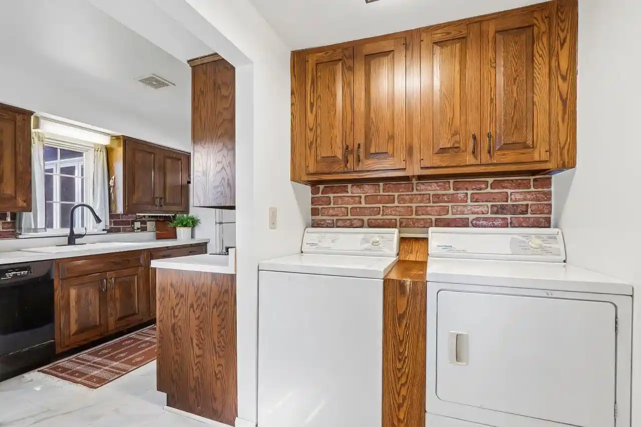 5th image of 210 Prospect Avenue Avenue, Pewaukee, WI 53072 | MLS# 1972742