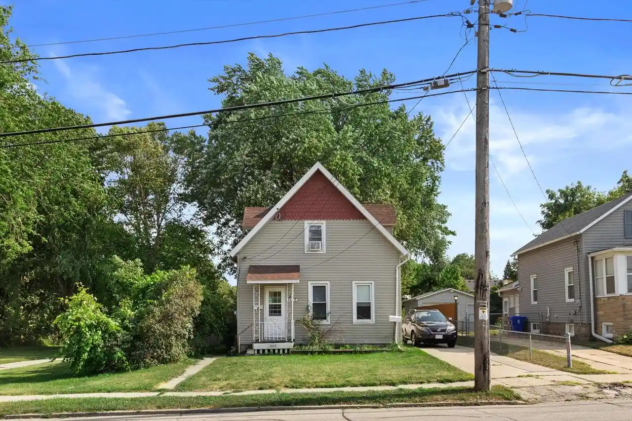 1st image of 1619 43rd Street Street, Kenosha, WI 53140 | MLS# 1972747