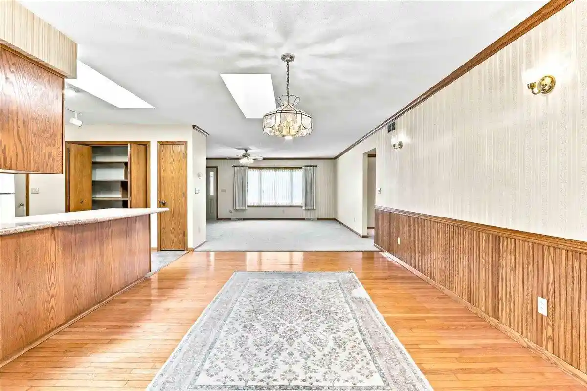 Photo 3 of Sale Pending at 805 Spillway Dr Dr, La Crosse, WI 54603 | MLS# 1972751 | Listing updated on 2026-07-24