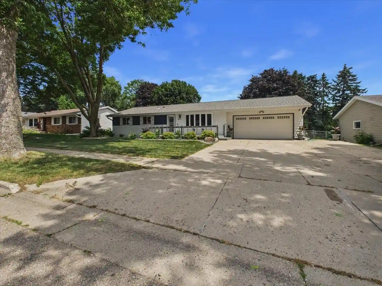 Photo 2 of Single family home for sale at 613 Whitehall Dr Dr, Madison, WI 53714 | MLS# 2028614 | Listing updated on 2026-08-20