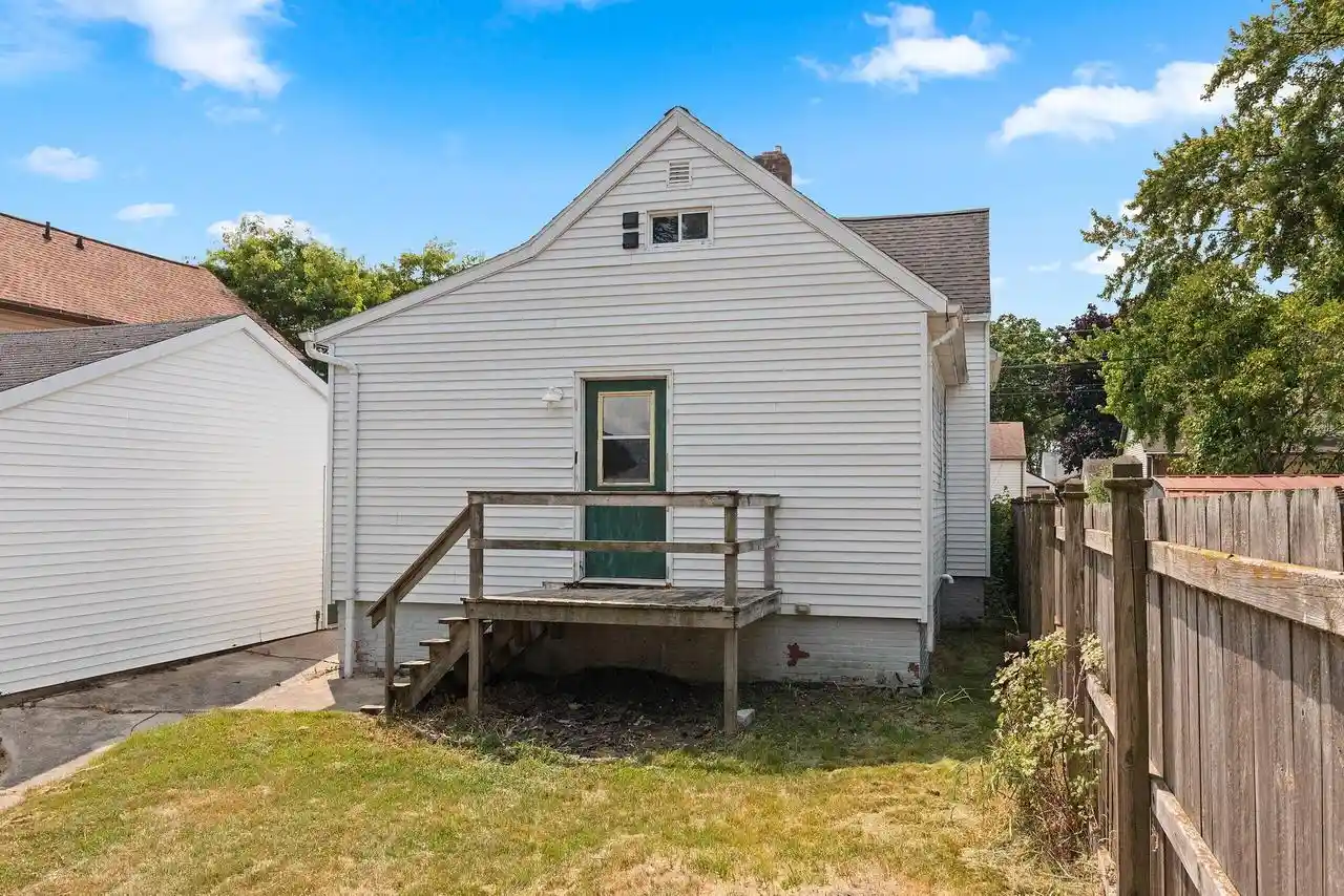 2nd image of 2014 13th Street Street, Two Rivers, WI 54241 | MLS# 1972717