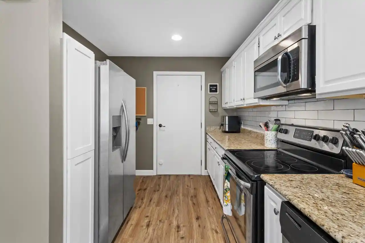 3rd image of 422 Meadowridge Cir Cir, Lake Mills, WI 53551