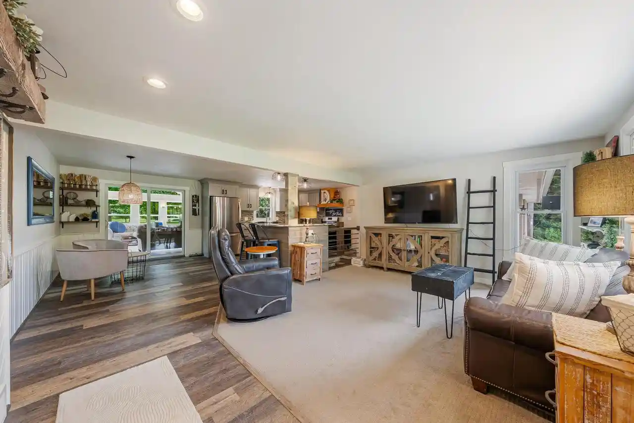 2nd image of W2221 County Rd Uu, Appleton, WI 54913 | MLS# 50329535