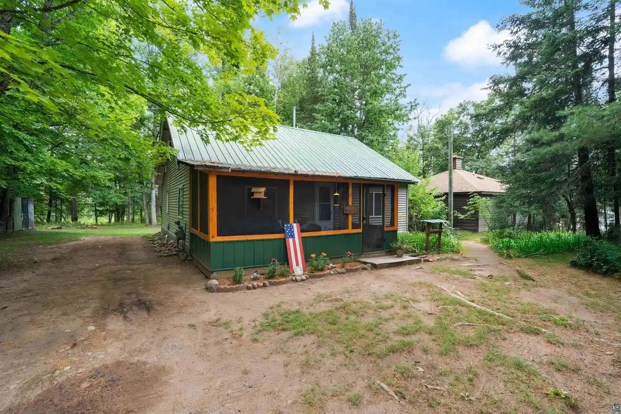 Photo 1 of Single family home for sale at 11266 S 5th St St, Solon Springs, WI 54873 | MLS# 6126898 | Listing updated on 2026-09-04