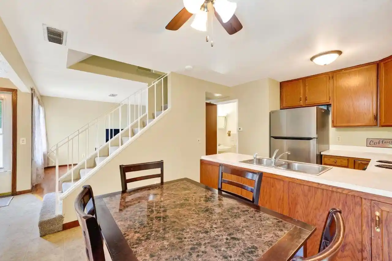 3rd image of 213 East Bluff Bluff, Madison, WI 53704 | MLS# 2028623