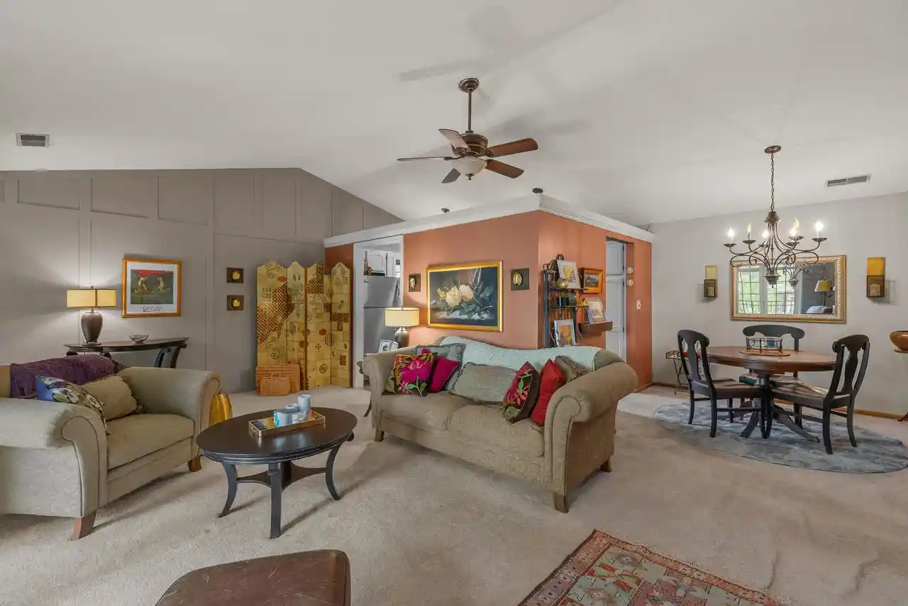 1st image of 4242 Ridgewood Lane Lane #4242, Milwaukee, WI 53221 | MLS# 1972775