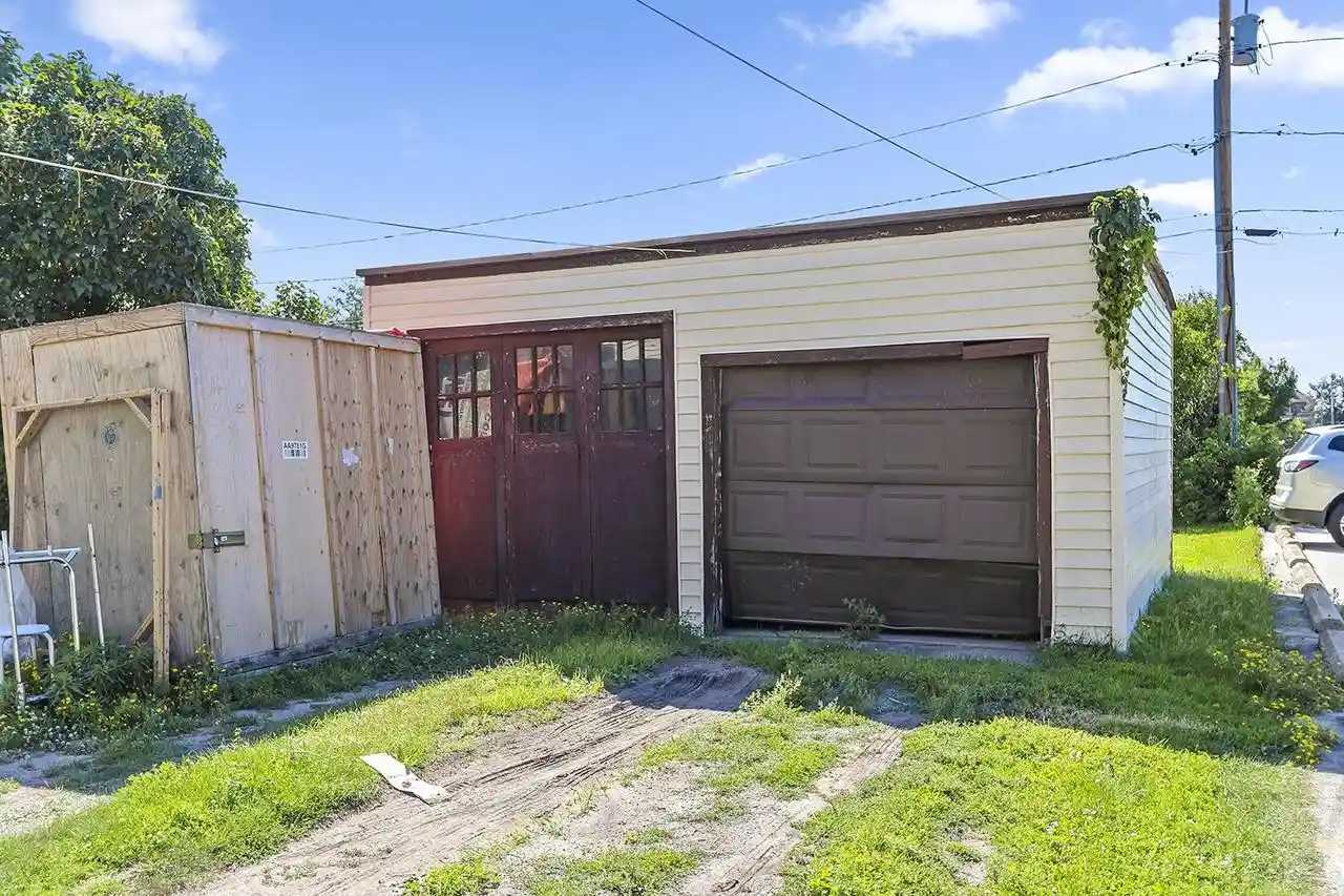 Photo 3 of Multi family home for sale at 324 S Madison Street Street, Green Bay, WI 54301 | MLS# 50329548 | Listing updated on 2026-09-23
