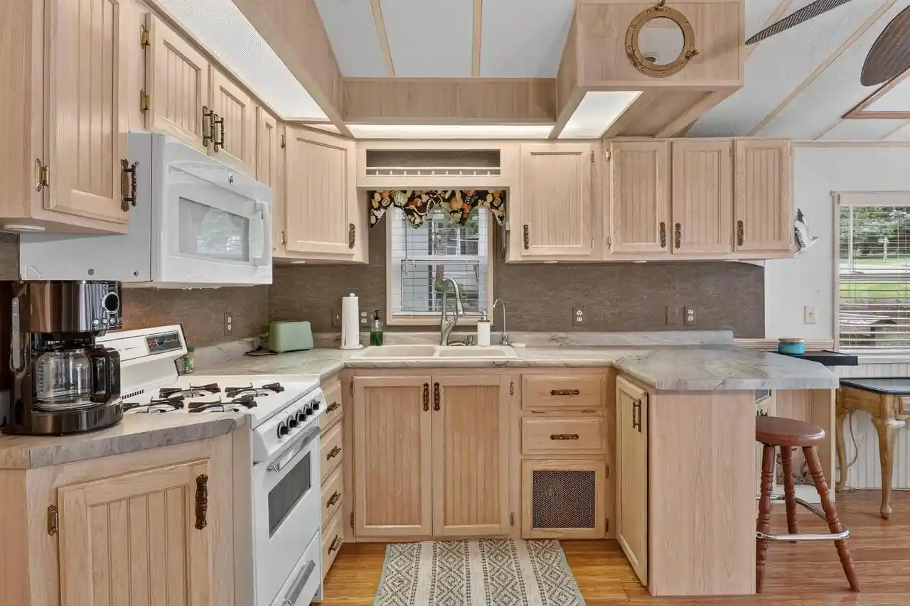 4th image of 470 Skyline Dr Dr, Edgerton, WI 53534 | MLS# 2028629