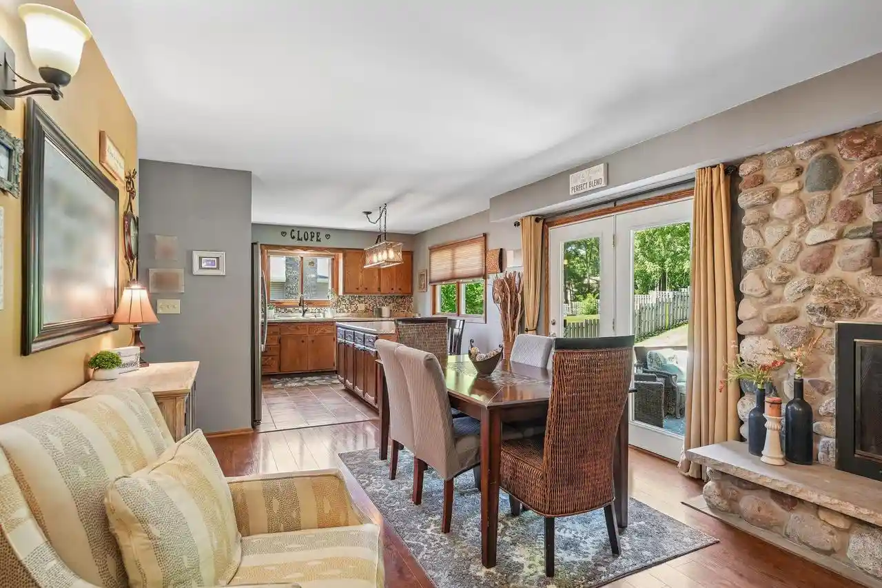 4th image of 2814 Buckingham Court Court, Waukesha, WI 53188 | MLS# 1972784
