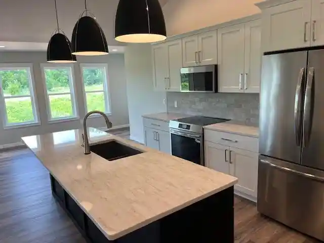 Photo 3 of Single family home for sale at 565 Gunderson Dr Dr, Portage, WI 53901 | MLS# 50329563 | Listing updated on 2026-09-14