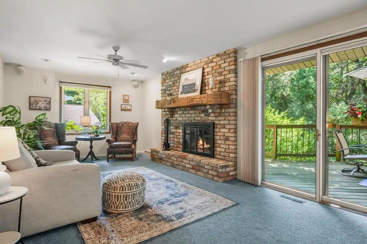 3rd image of 6325 Keelson Dr Dr, Madison, WI 53705 | MLS# 2028631