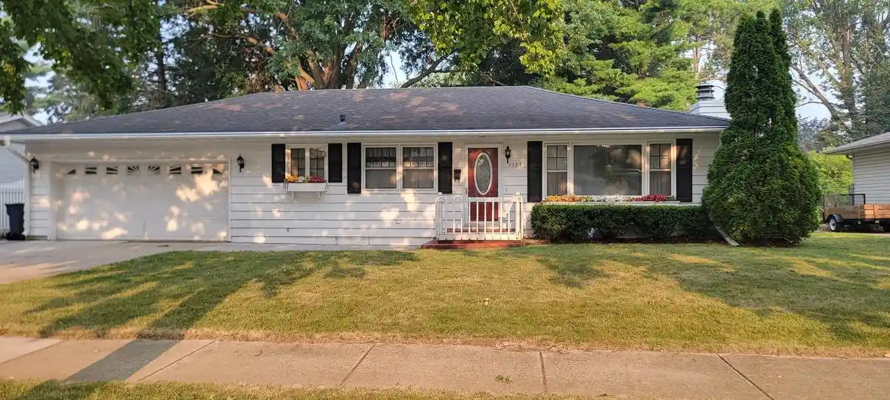 1st image of 1133 N Claremont Dr Dr, Janesville, WI 53545 | MLS# 2028633