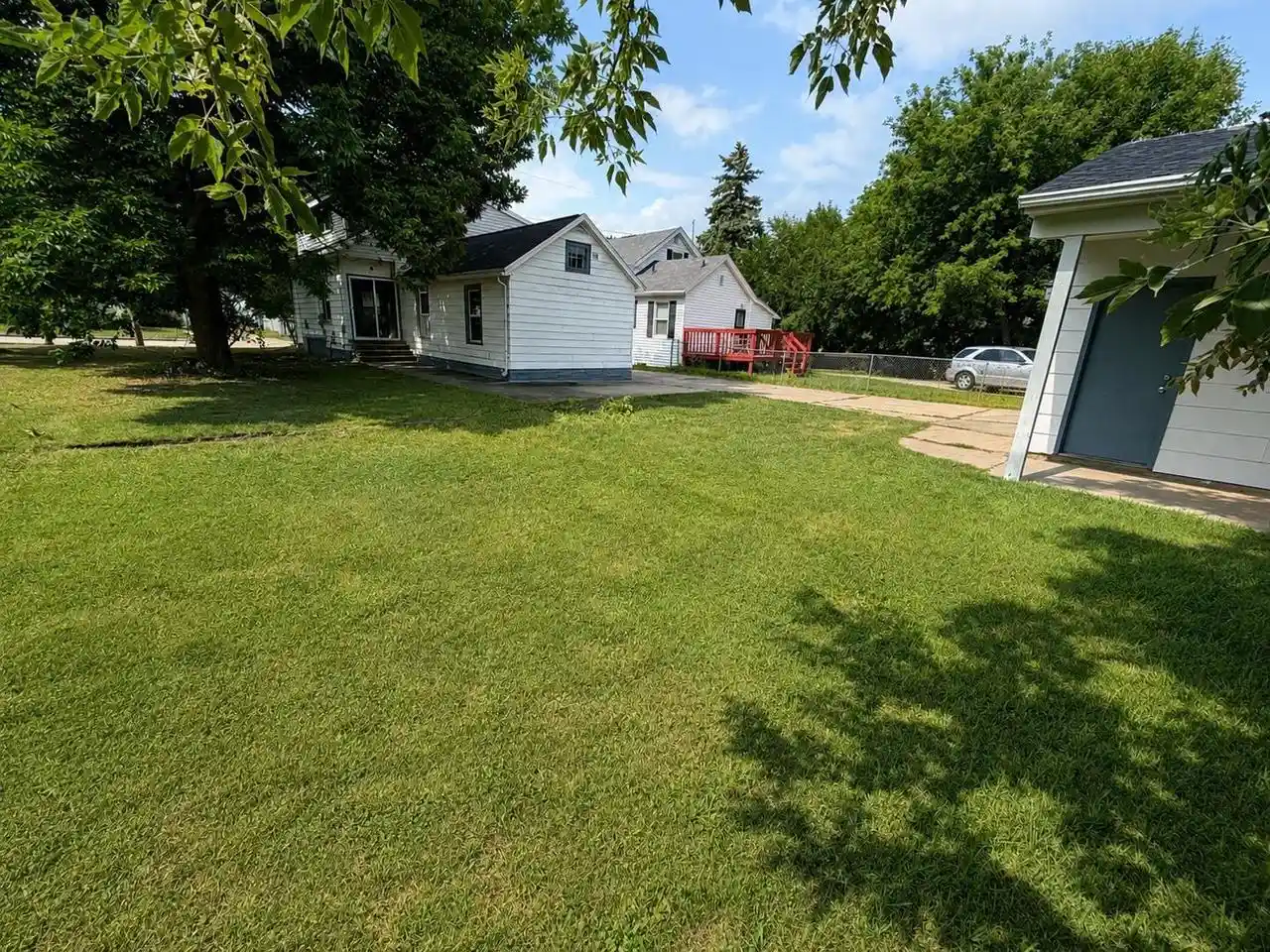 3rd image of 928 Harney Avenue Avenue, Oshkosh, WI 54901 | MLS# 50329573