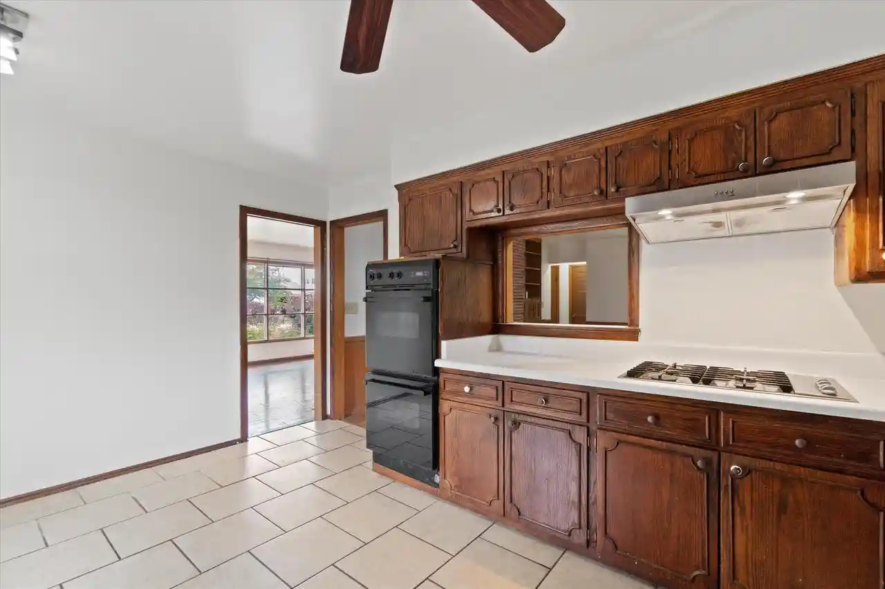 5th image of 9041 Rexleigh Dr Dr, Bayside, WI 53217 | MLS# 1972804