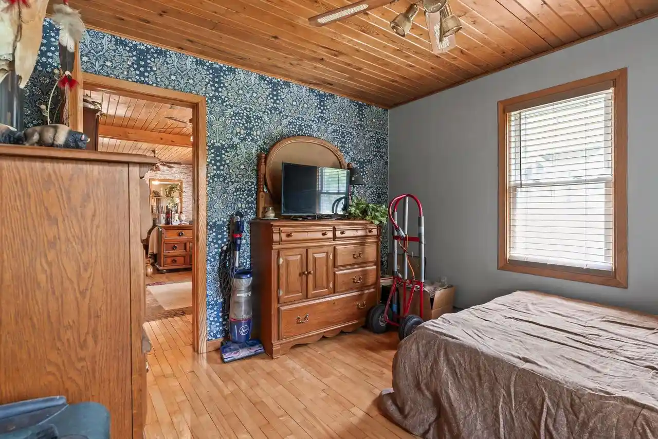 4th image of 215 N Division Street Street, Waupaca, WI 54981 | MLS# 50329582