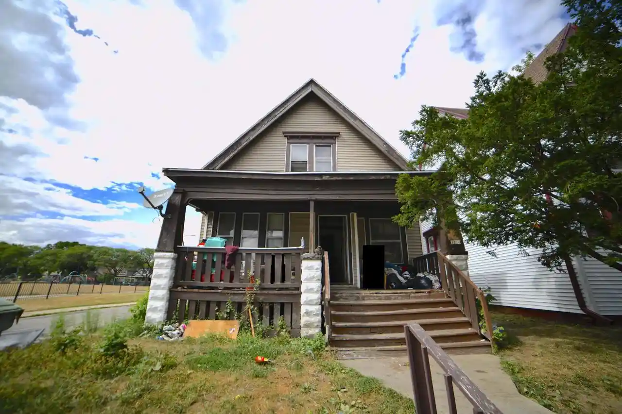 Photo 1 of Single family home for sale at 1216 W Chambers Street Street, Milwaukee, WI 53206 | MLS# 1972808 | Listing updated on 2026-08-19