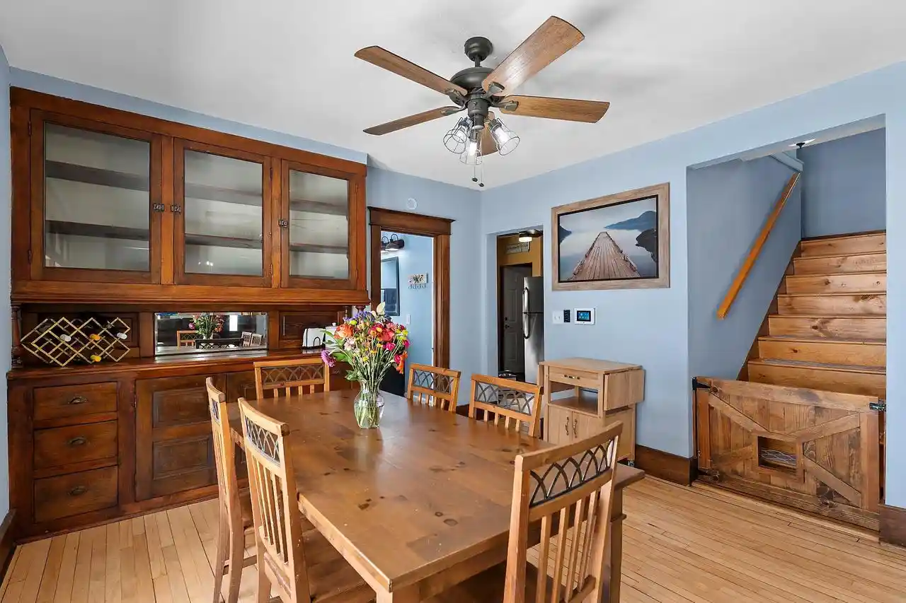5th image of 823 W 4Th Avenue Avenue, Oshkosh, WI 54902 | MLS# 50329586
