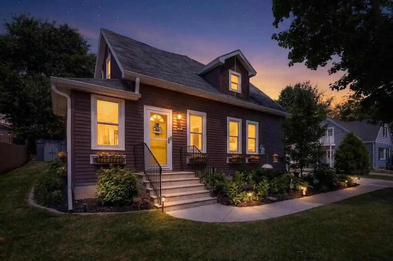 1st image of 2686 Beaumont Street Street, Green Bay, WI 54301 | MLS# 50329587