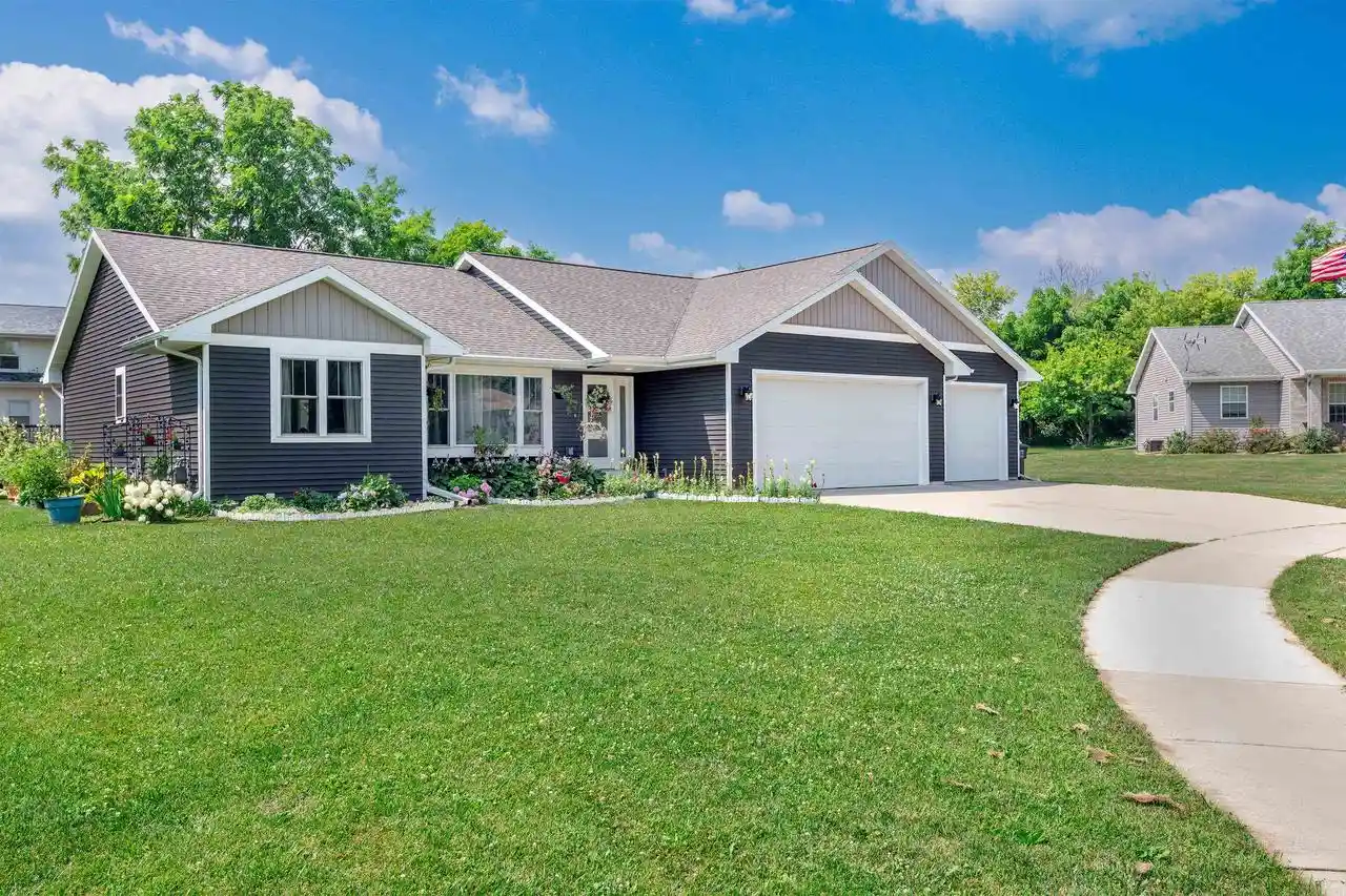1st image of 624 Julius Court Court, Omro, WI 54963 | MLS# 2028652