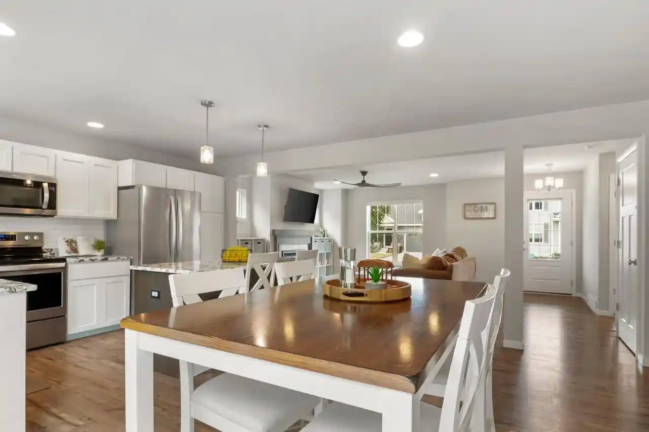 4th image of 724 Crimson Leaf Lane Lane, Verona, WI 53593 | MLS# 2028657
