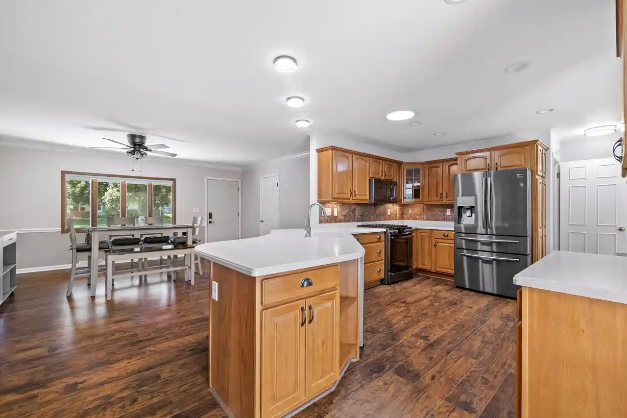 3rd image of S67W13820 Hardwicke Pl Pl, Muskego, WI 53150 | MLS# 1972816