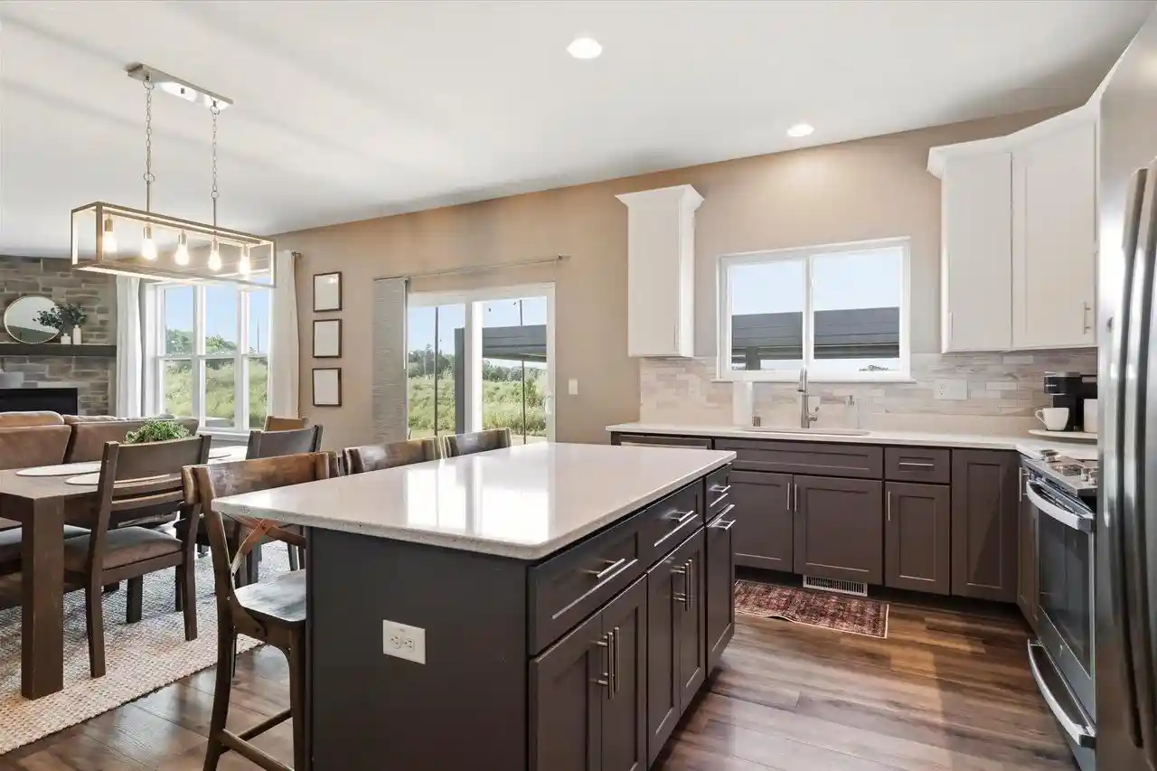 4th image of 35123 Yahara Dr Dr, Summit, WI 53066 | MLS# 1972831