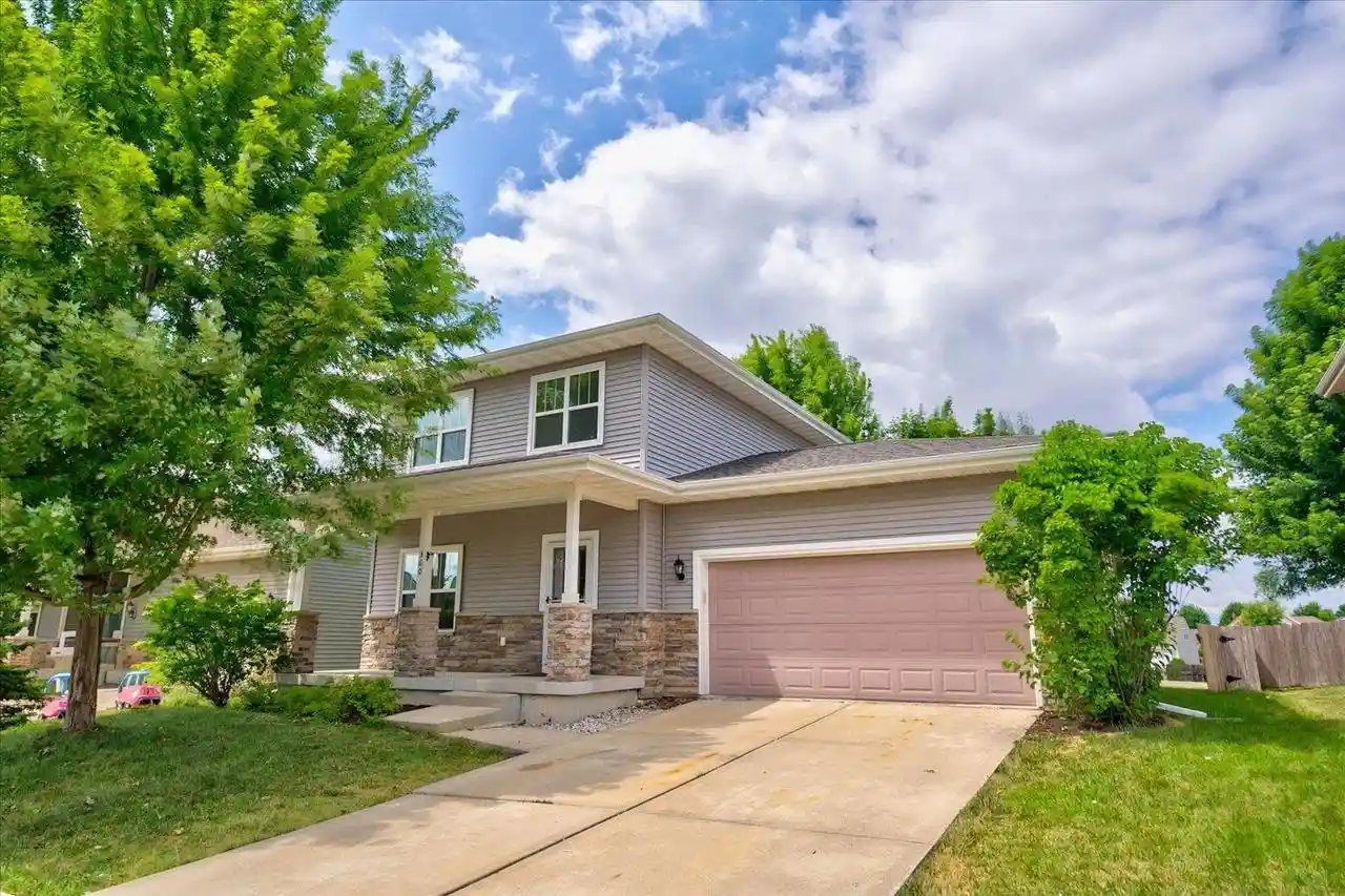 1st image of 360 S Goldenrod Dr Dr, Sun Prairie, WI 53590 | MLS# 2028675