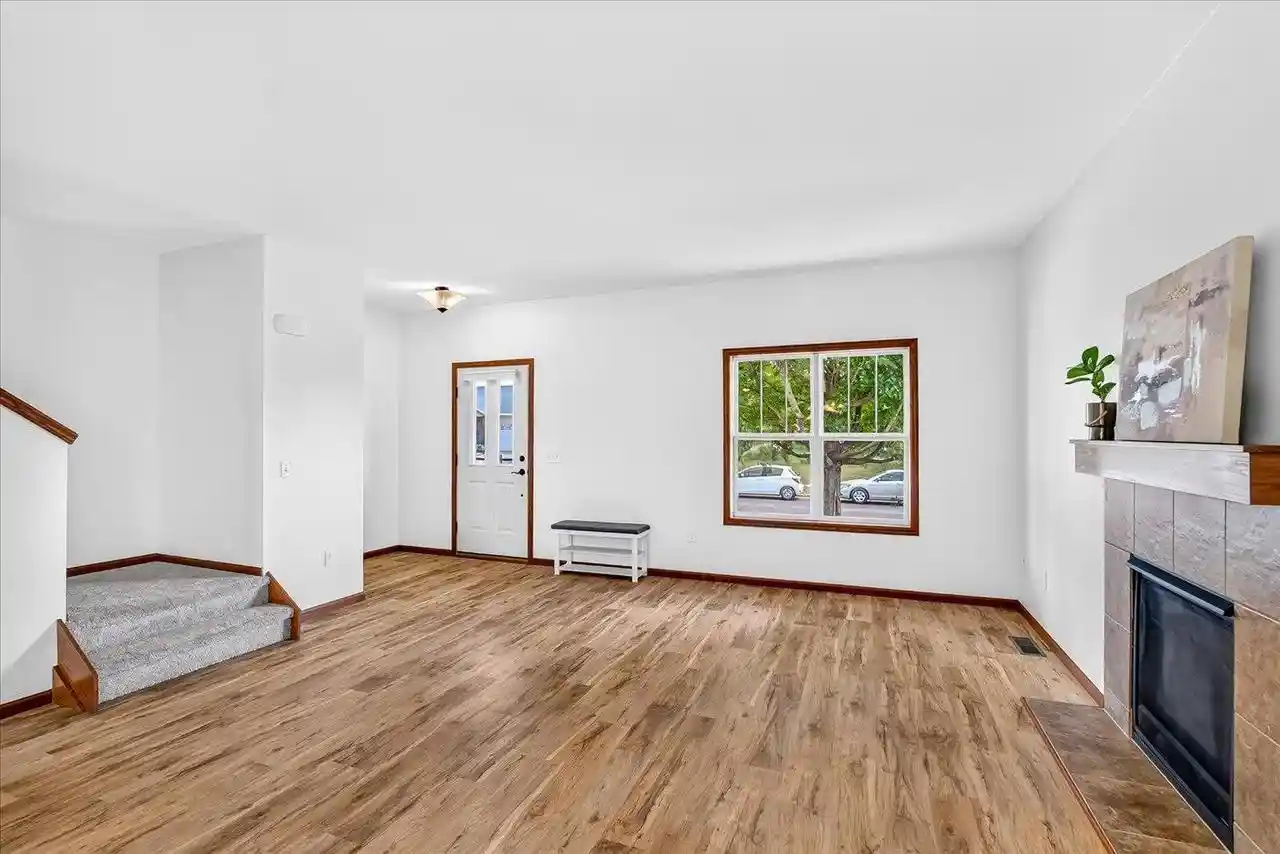 2nd image of 360 S Goldenrod Dr Dr, Sun Prairie, WI 53590 | MLS# 2028675