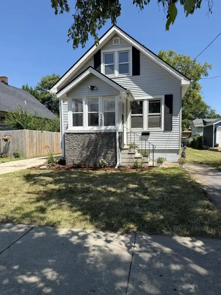 1st image of 5229 33rd Avenue Avenue, Kenosha, WI 53144 | MLS# 1972838