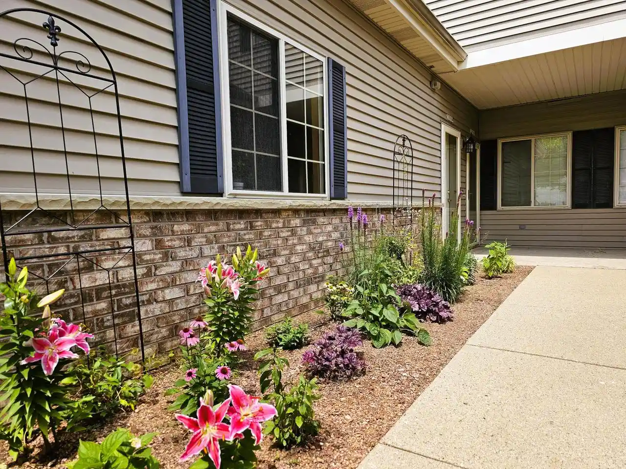 1st image of 2178 Pine Ridge Court Court #D, Grafton, WI 53024 | MLS# 1972848