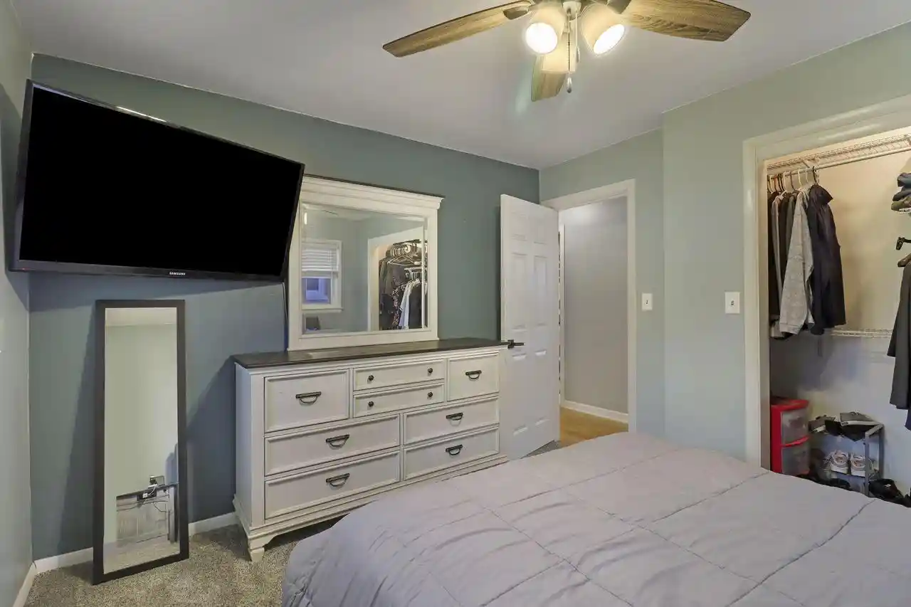 Photo 2 of Single family home for sale at 7927 20th Avenue Avenue, Kenosha, WI 53143 | MLS# 1972852 | Listing updated on 2026-09-11
